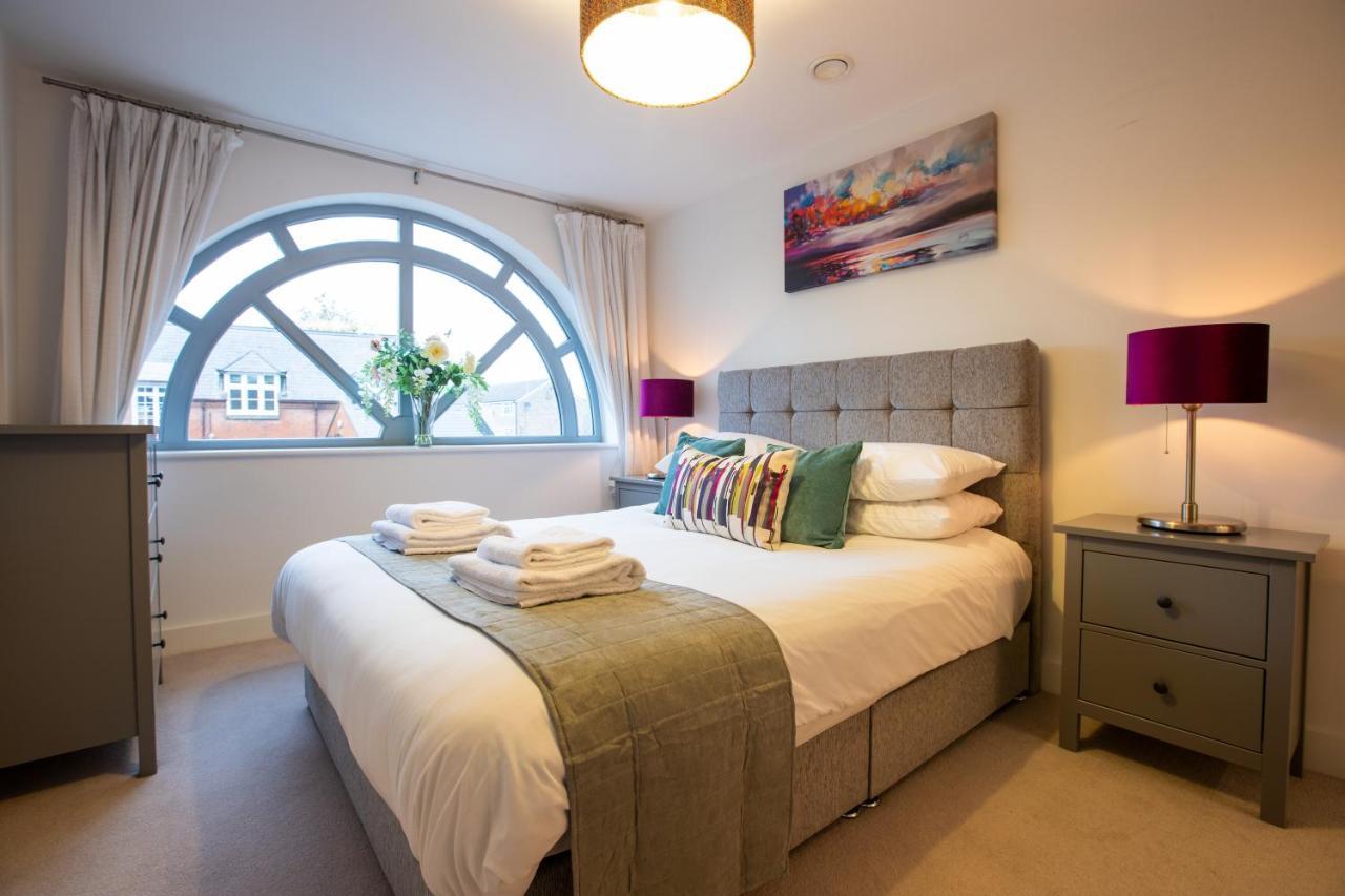 Urban Living'S ~ King Edward Luxury Apartments In The Heart Of 윈저 외부 사진