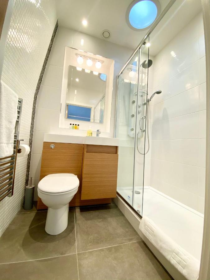 Urban Living'S ~ King Edward Luxury Apartments In The Heart Of 윈저 외부 사진