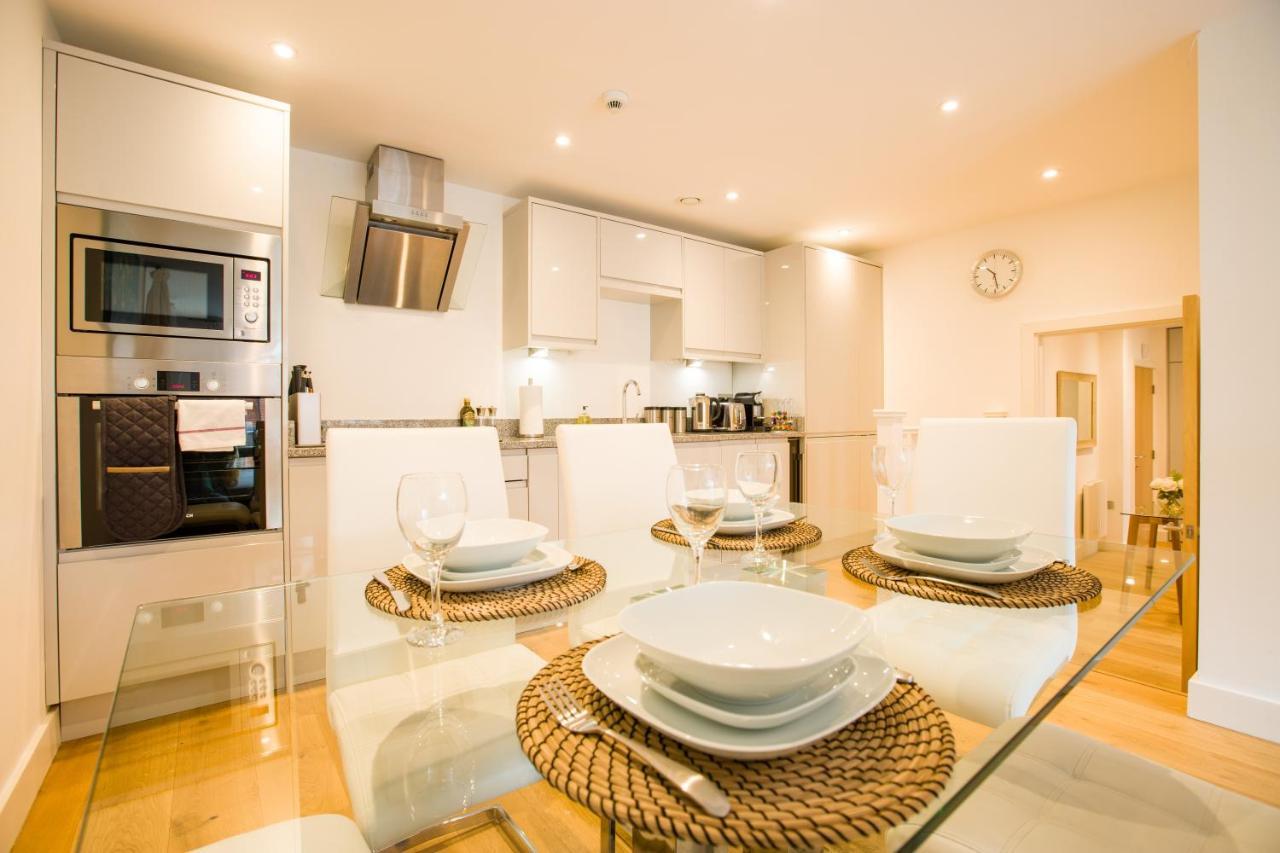 Urban Living'S ~ King Edward Luxury Apartments In The Heart Of 윈저 외부 사진