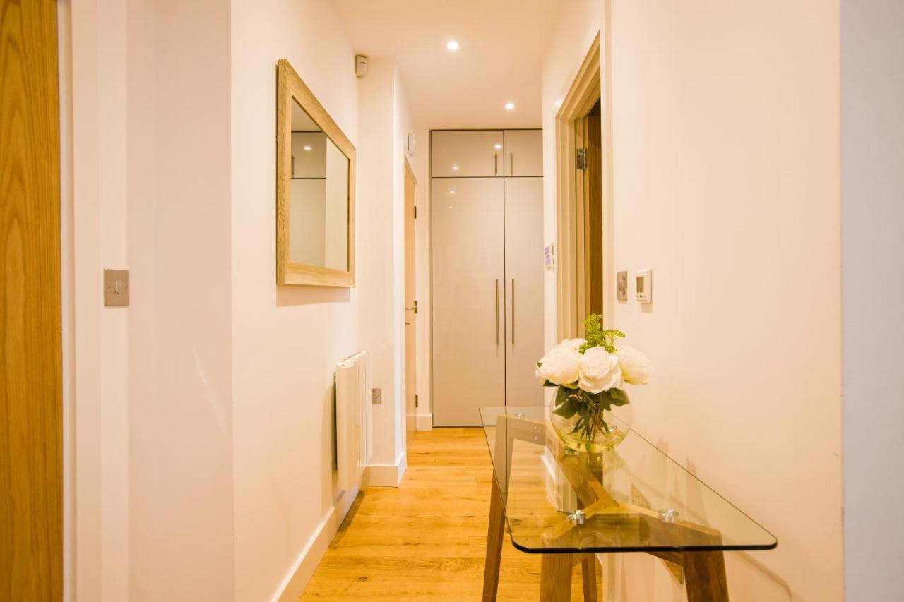Urban Living'S ~ King Edward Luxury Apartments In The Heart Of 윈저 외부 사진