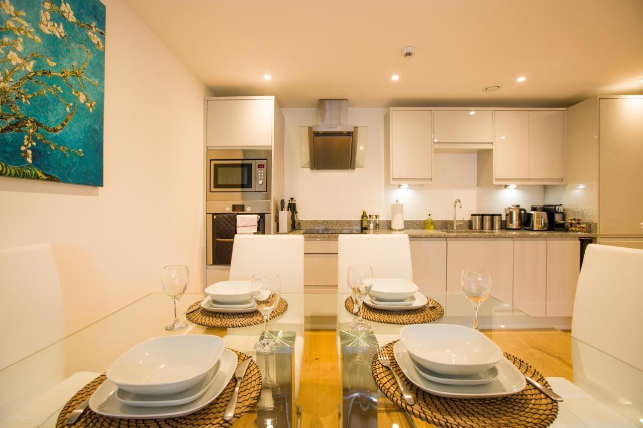 Urban Living'S ~ King Edward Luxury Apartments In The Heart Of 윈저 외부 사진