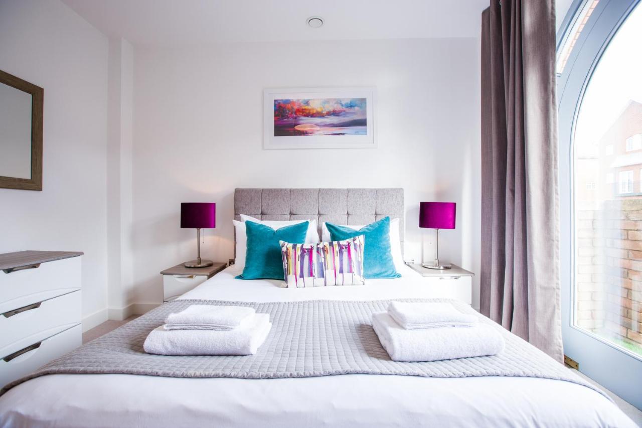 Urban Living'S ~ King Edward Luxury Apartments In The Heart Of 윈저 외부 사진
